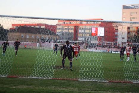 Orădenii au pierdut derby-ul cu UTA Arad (FOTO)